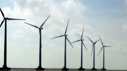Nhà máy Điện gió Bạc Liêu đã hoàn thành 62 turbine