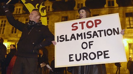 Thổ Nhĩ Kỳ cảnh báo chiến tranh tôn giáo trên toàn Châu Âu