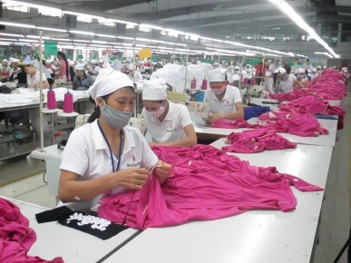 Oxfam on garment female workers: hard work not paying off