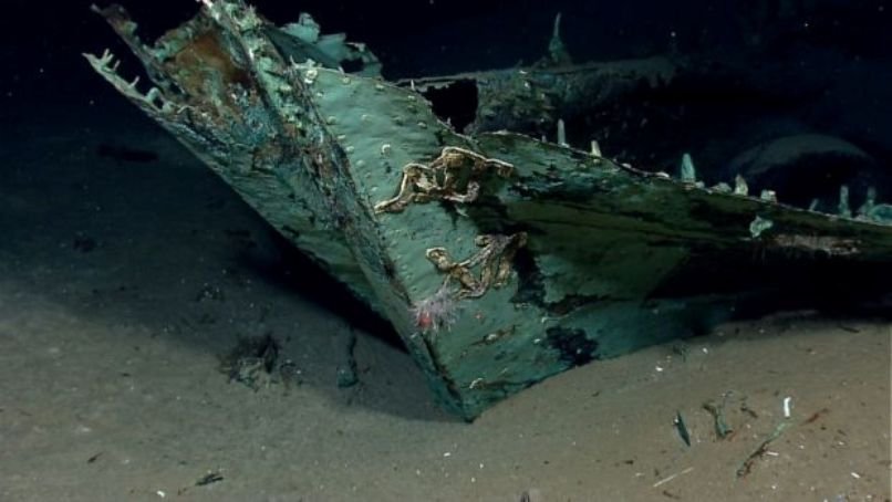 “Giật mình” với những “vật thể kỳ lạ” được tìm thấy dưới đáy đại dương - H13