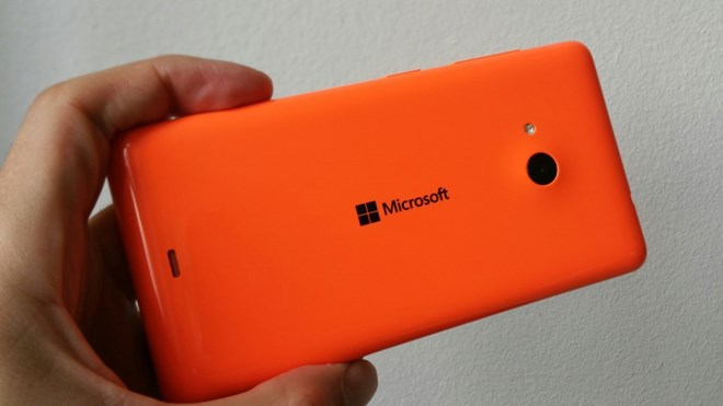 Cận cảnh smartphone Lumia 430 giá rẻ giật mình của Microsoft - H8